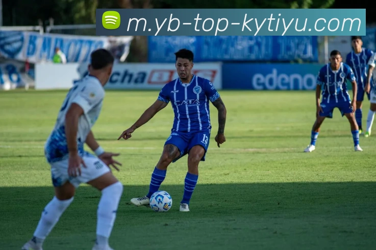 快船防守漏洞频现本赛季17场比赛中9次失分超过120分